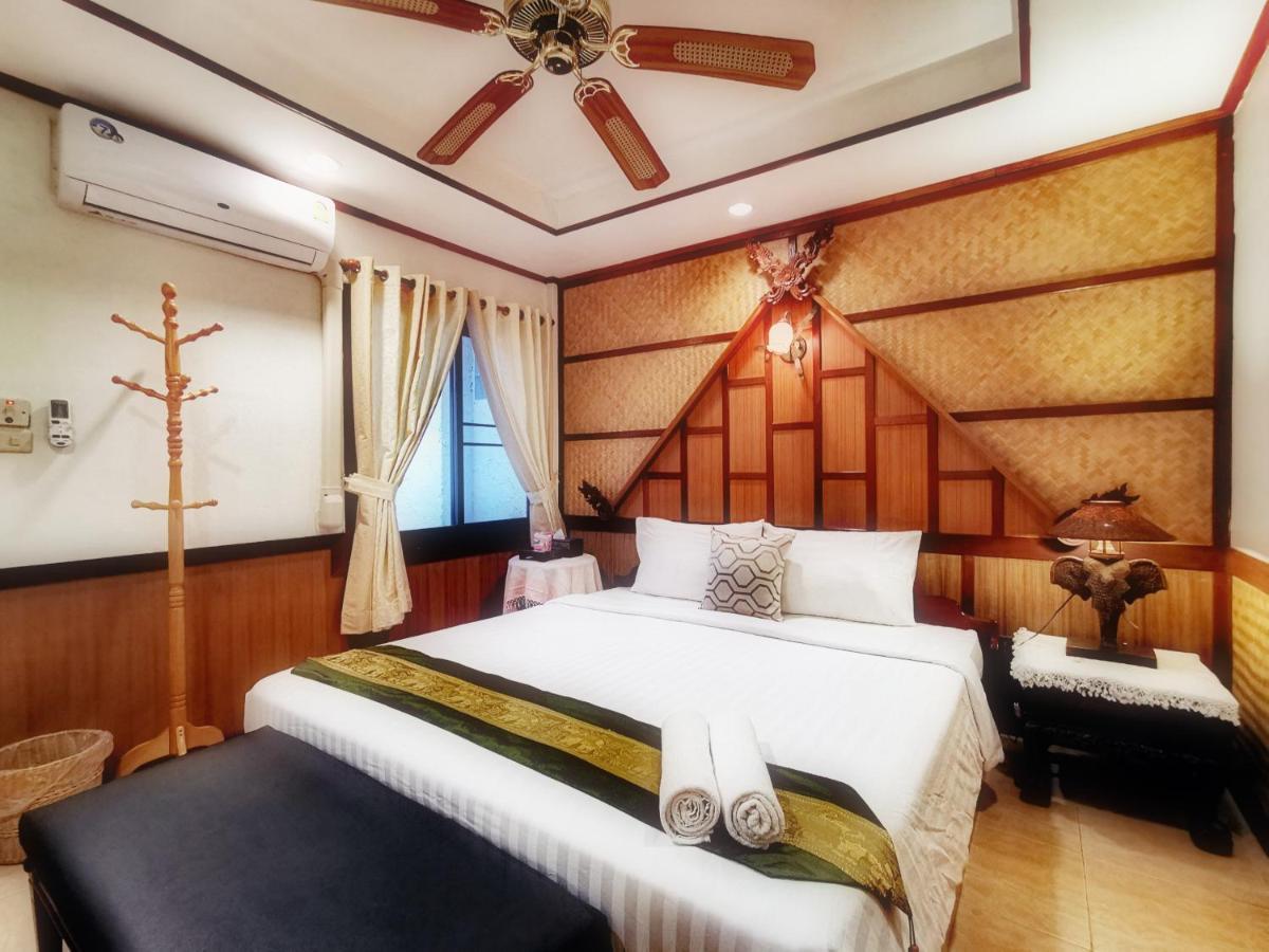 Tavee Guesthouse Бангкок Экстерьер фото