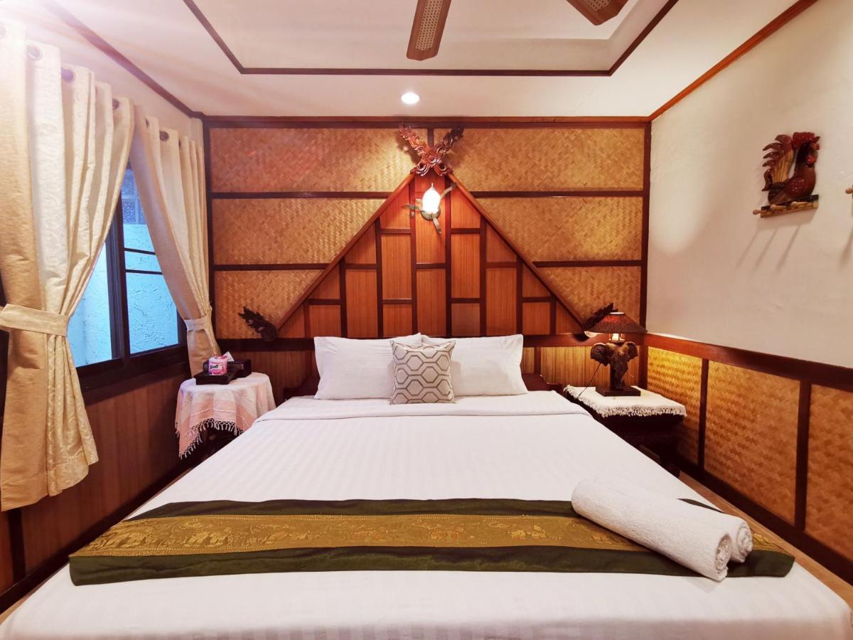 Tavee Guesthouse Бангкок Экстерьер фото